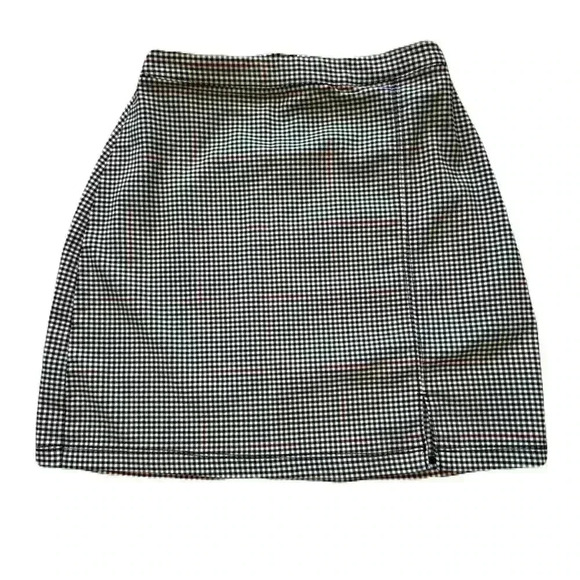 Women's Hollister Plaid Mini Skirt Size Extra Small Fall Fashion Checkered - Picture 1 of 3